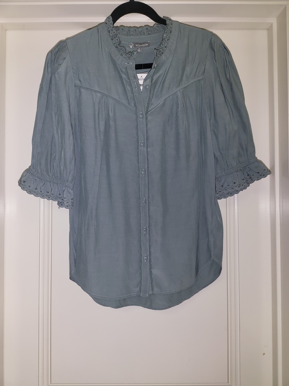 Wit & Wisdom Dusty Teal Lace-Trim ButtonUp Blouse Sz Medium Nwt New Dusty Slate